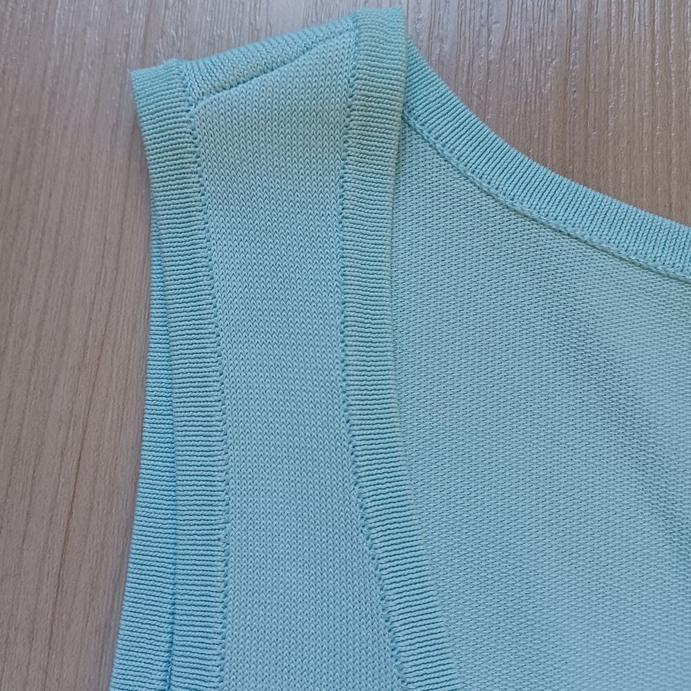 White House Black Market Ombre Tank Teal M NWT - Picture 5 of 9